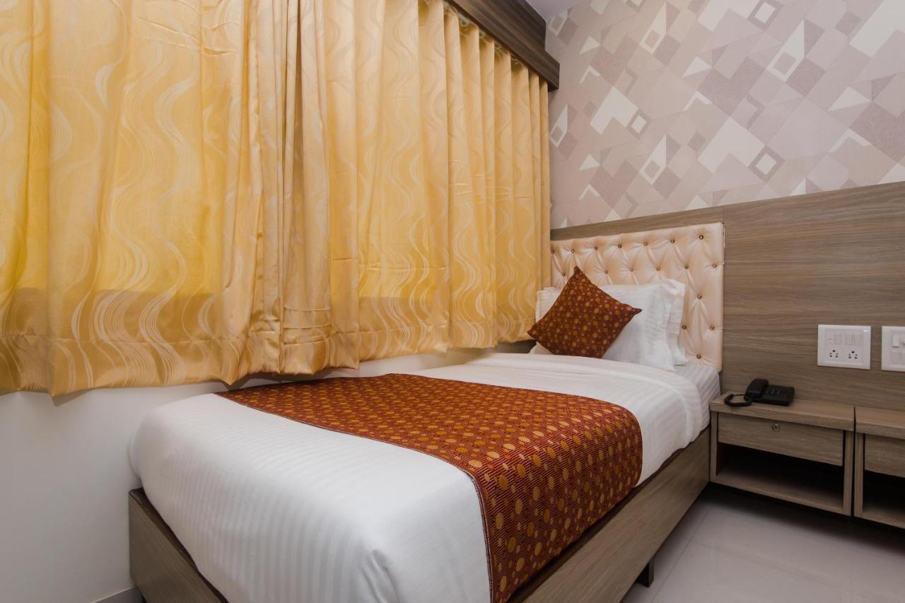 Oyo 14056 Golden Arch Hotel Mumbai Luaran gambar